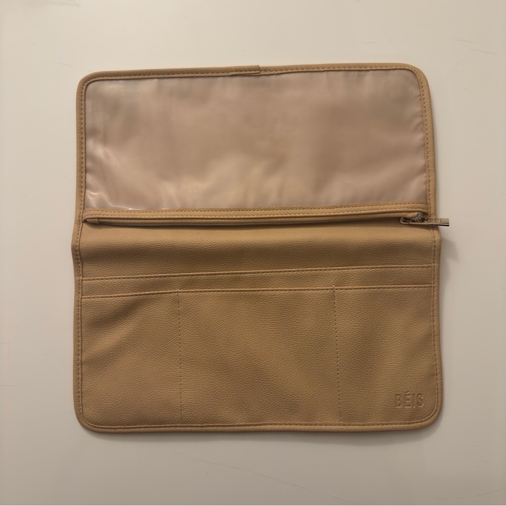 BEIS Tan Leather Travel Wallet Organizer
